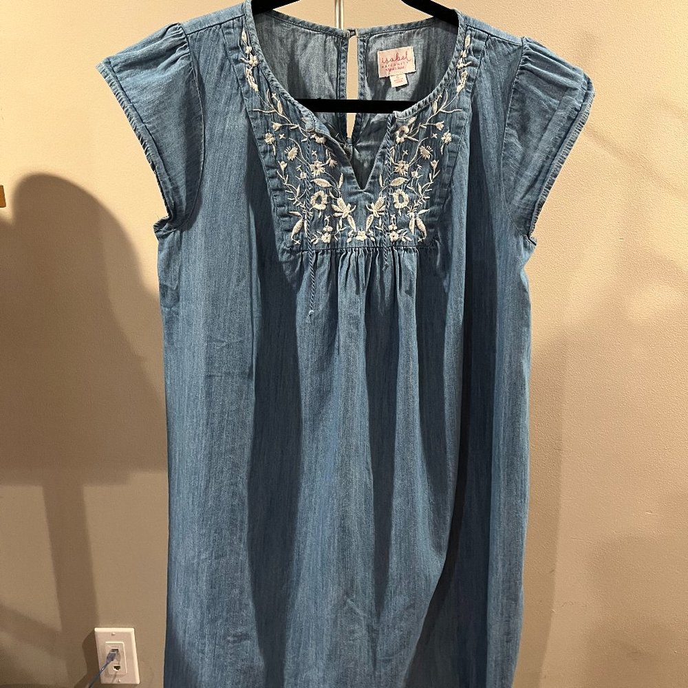 Ingrid & Isabel Maternity Light Dress Dress with Floral Embroidery